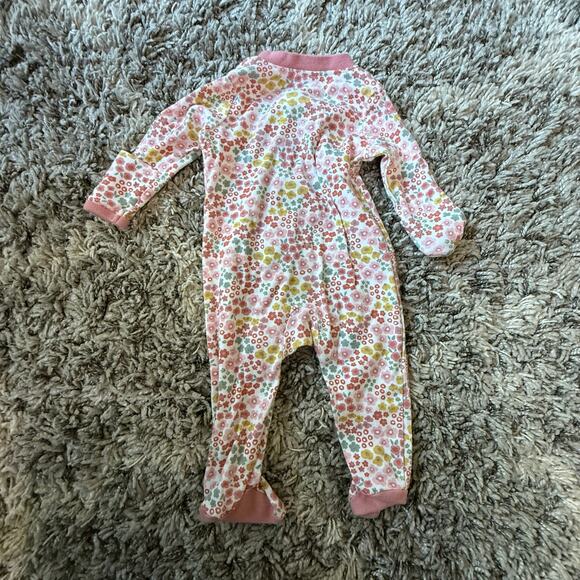 Honest Co. Pink Floral Baby Girl Zip Up Sleeper 0-3 Months - Picture 2 of 6